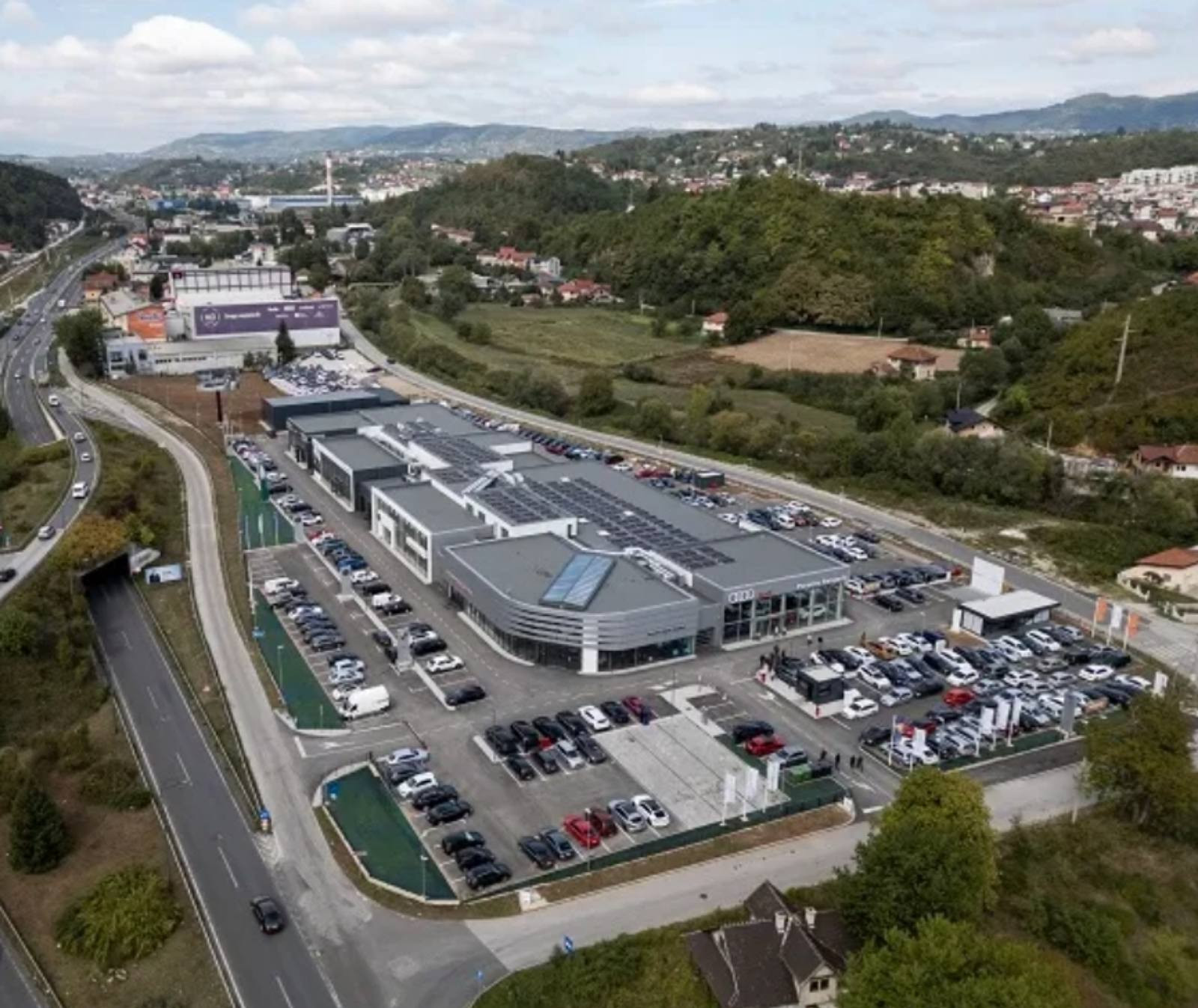 Poslovni objekat PORSCHE